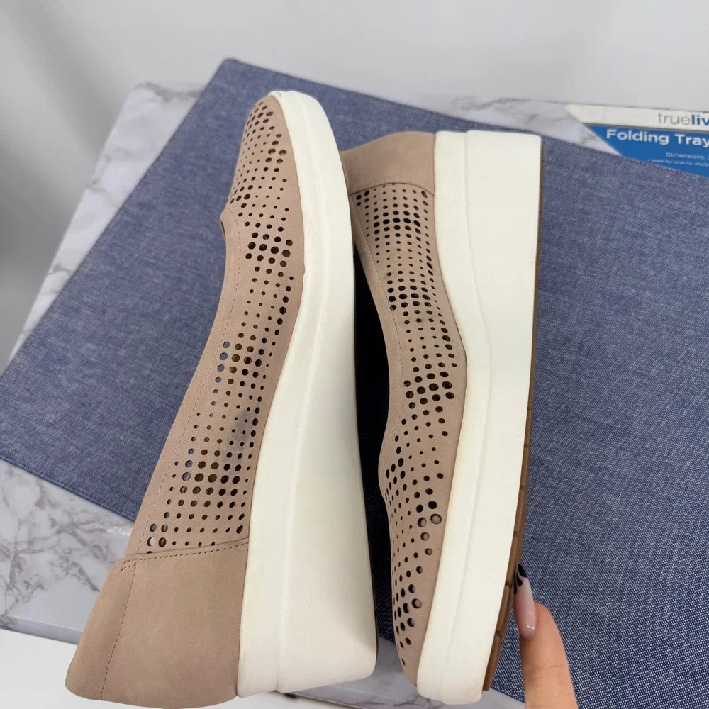 Naturalizer Sam 2 Women 11M Beige Perforated Wedge Ballet Flats Shoes Faux Suede